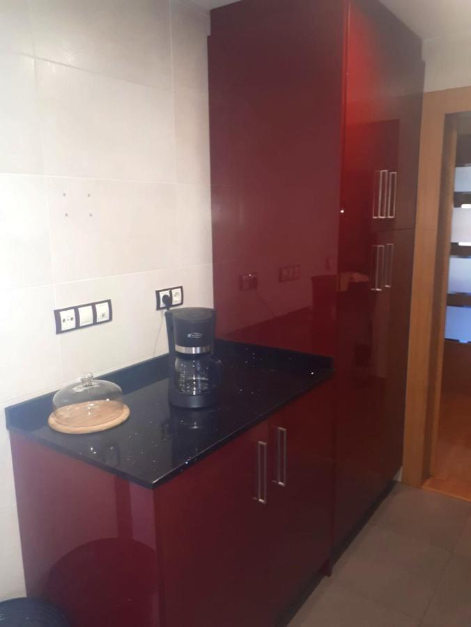 Apartment with 4 bedrooms in Málaga, with wonderful mountain view, shared pool and terrace Buitenkant foto